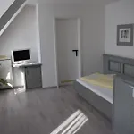 Avenue Szálloda 3*
