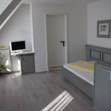 Avenue Hotel 3*