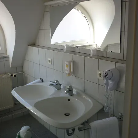 Hotel Avenue 3*