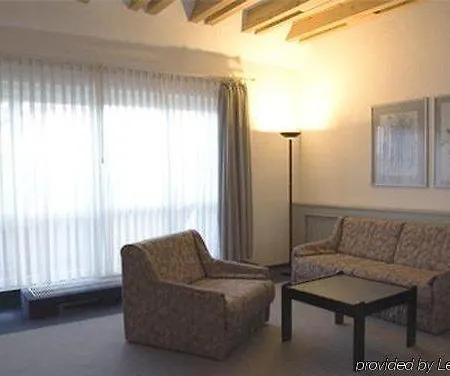 Avenue Hotel 3*